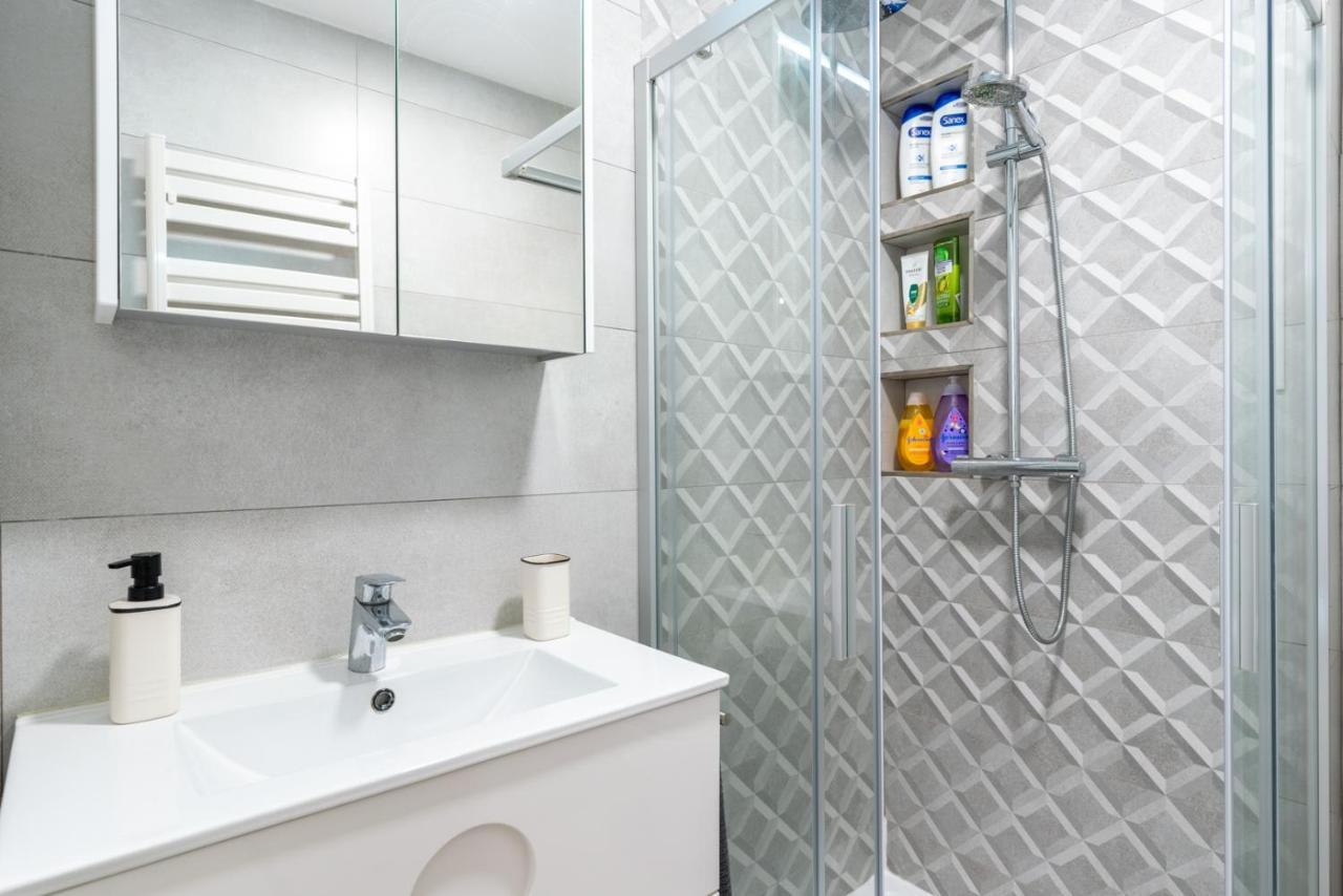 Apartamento Whitey Aparment In Triana Sevilla Exterior foto