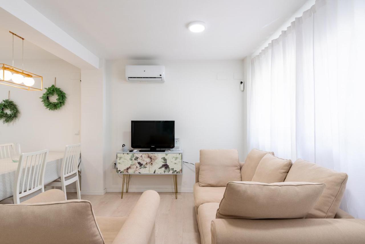 Apartamento Whitey Aparment In Triana Sevilla Exterior foto